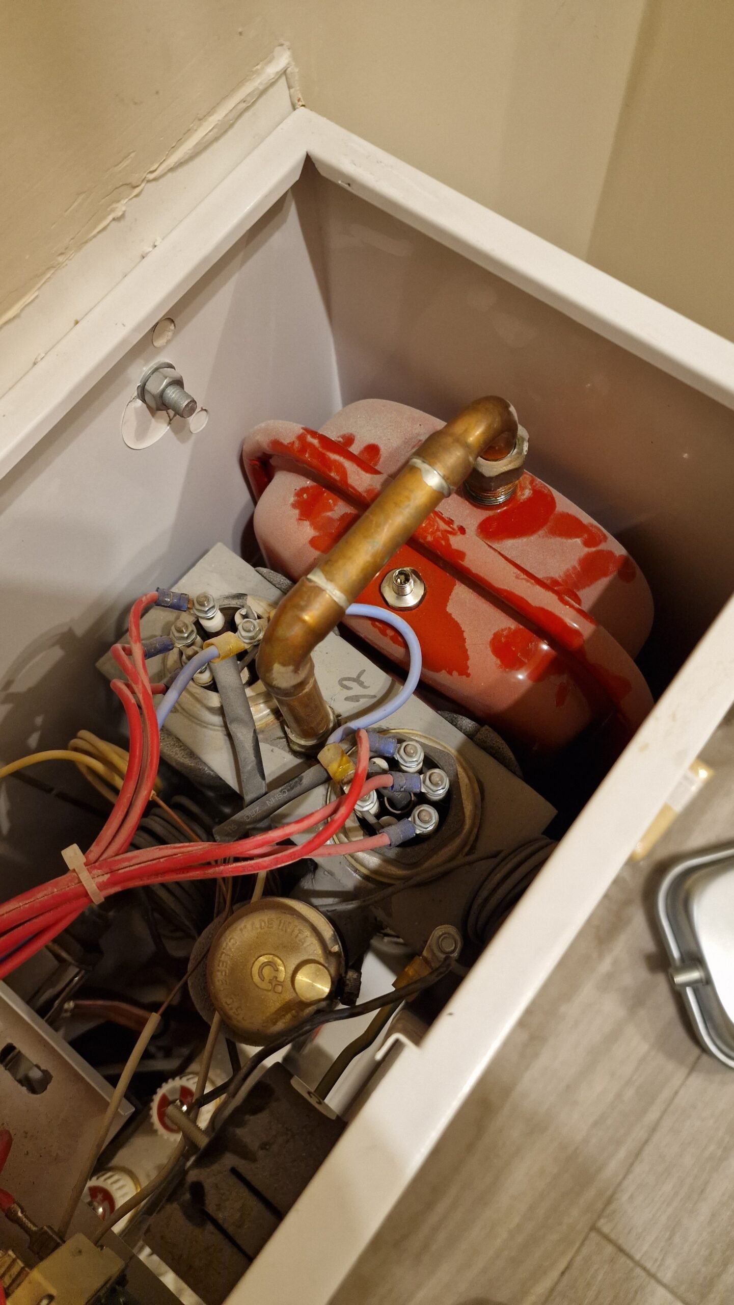 Servis Elektro-Termo montaza elektro kotla - BB Expert Elektronik Beograd